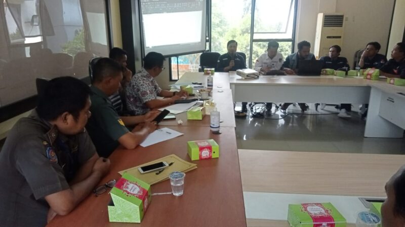 Kecamatan Pakuhaji menggelar rapat koordinasi menjelang persiapan penerimaan estafet Kirab Pemilu 2024.(Foto: Ifakta.co)