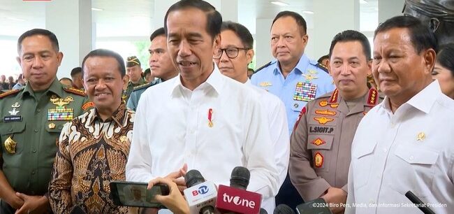 Alasan Jokowi memerikan anugerah pangkat Jenderal Kehormatan pada Prabowo Subianto (Poto: dok BPM0/ifakta.co)