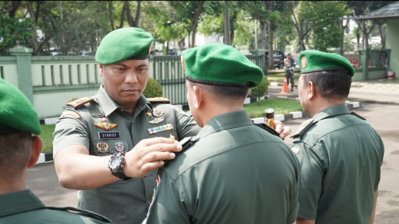 Komandan Kodim 0510/Tigaraksa Letkol Arh Syarief SB memimpin upacara Korp Kenaikan Pangkat (Poto: ifakta.co)