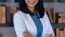 dr. Cindya Klarisa Simanjuntak, Sp.PD dokter di RSUD Tamansari Jakarta, lulusan Fakultas Kedokteran Universitas Indonesia (FKUI)