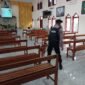 Personel Polres Nganjuk saat melakukan pengamanan gereja dalam rangka hari raya kenaikan isa almasih (Poto: humas Polres/ifakta.co)