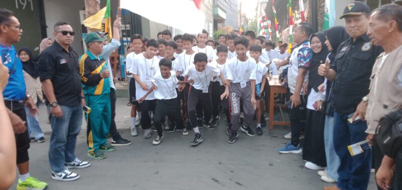 Sebanyak 400 pelari mengikuti ajang SMP Kebudayaan Marathon 5 kilometer 2024. (Foto: Ifakta.co)