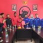 Trihandy Cahyo Saputro Ambil Formulir Pendaftaran di Kantor DPC PDI-P Kabupaten Nganjuk (Poto: ifakta.co/may)