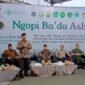 Walikota Jakarta Barat, Uus Kuswanto saat menghadiri Ngopi Ba'da Ashar di halaman Kejaksaan Negeri Jakbar. (Foto: Ifakta.co)