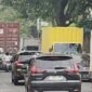 Kemacetan di kapuk raya yang terus terjadi terutama di jam pergi dan pulang kantor (poto.dok.google)