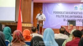 Kasuban Kesbangpol Kota Administrasi Jakarta Pusat Rahmat Hidayat dalam laporannya menjelaskan, kegiatan ini diikuti oleh 100 peserta dari perwakilan PKK se-Jakarta Pusat, bertujuan untuk meningkatkan pemahaman para ibu-ibu PKK terkait pentingnya perannya di bidang politik.