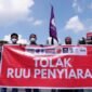 Ilustrasi : Sejumlah wartawan tolak revisi UU Penyiaran (Poto:Istimewa/ifakta.co)