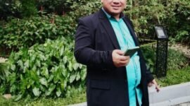 Jaka Syahroni, Ketua Perkumpulan Advokat Betawi (PADI) Tangsel saat apresiasi PPDB di SMAN 9. (Foto: Istimewa)