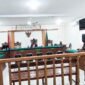 Hakim Tunggal, Ni Made Dewi Sukrani memutuskan Terdakwa Andriy Gryshyn lepas dari jerat hukum. (Foto: Ifakta.co)