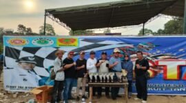 Para peserta lomba grass Track di desa Tanjung Menang Rembang Muara Enim Sumsel (Foto:ifakta.co/edi)