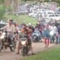 Ribuan warga Pali Sumsel padati gelaran road race balap motor (Foto:ifakta.co)