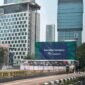 Pembangunan konstruksi reklame videotron milik BUMD DKI Jakarta di bidang Pariwisata bernama Jakarta Experience Board (JXB) masih terus dikerjakan dan berdiri bebas tanpa hambatan di lahan Fasum Fasos. (Foto: Liputan Ekslusif Ifakta.co)