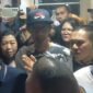 Sekelompok orang tak dikenal geruduk gedung Dewan Pers (Foto:ifakta.co/amy)