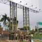 Papan reklame di Cengkareng kembali disegel lantaran tak miliki izin (foto:ifakta.co)