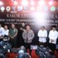 Kapolri Jenderal Polisi Drs. Listyo Sigit Prabowo memimpin rapat dan turut hadir Menteri Perhubungan Dudy Purwagandhi, Panglima TNI Agus Subiyanto, Menteri Agama Nasaruddin Umar, Kakorlantas Polri Irjen Pol Aan Suhanan dan instansi terkait lainnya.