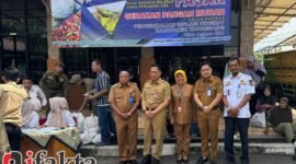 Pj. Bupati Andi Ony didampingi Kadis bersama Kabid Disperindag dan Camat Balaraja, (foto istimewa)