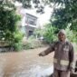 Bhabinkamtibmas turun ke lapangan untuk melakukan patroli dan penyisiran terhadap potensi-potensi adanya banjir dan genangan air akibat guyuran hujan. 