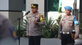 Kapolresta Tangerang, Kombes Pol. Baktiar Joko Mujiono, memberikan arahan penting dalam apel pagi (foto : istimewa/Alex ifakta.co)