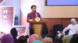 Camat Kemiri Hendarto, Dalam usulannya pada Musrenbang tahun 2026 pihaknya meminta untuk pengawalan penuh dalam realisasi usulan yang terangkum dalam 50 usulan prioritas tersebut, ia menegaskan bahwa harapan masyarakat terkait pembangunan Stadion Mini hingga Puskesmas akan menjadi prioritas utama agar bisa terlaksana (foto: istimewa/Lx)