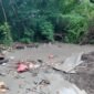 Kondisi perubahan warna zat tanah pada Minggu, (26/01/2025) sore itu diduga akibat terpapar limbah lumpur dari aktifitas pengeboran tapak SUTET 500kv milik KSO Indisi Hasta DHJ di Sungai Bambu, Tanjung Priok. (Foto: Ekslusif Ifakta.co/Za).