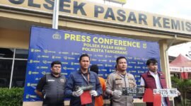 Polsek pasarkemis berhasil mengungkap sindikat pencurian mobil pick-up.