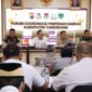 Pemerintah Kabupaten Tangerang melalui Badan Kesatuan Bangsa dan Politik (Bakesbangpol) menggelar rapat Forum Komunikasi Pimpinan Daerah (Forkopimda) di Ruang Rapat Wareng Gedung Sekretariat Daerah Kabupaten Tangerang,(foto:istimewa)