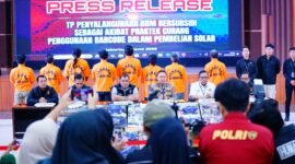 Bareskrim polri ungkap kasus penyalahgunaan BBM bersubsidi di Jawa barat dan Jawa timur dan Sita 16.400 liter solar ilegal (foto:istimewa)