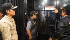 Satpol PP Kabupaten Tangerang memastikan bahwa pihaknya akan terus melakukan patroli dan pengawasan intensif selama bulan suci Ramadan guna menindak tempat usaha yang masih nekat melanggar aturan.(foto:istimewa)