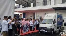  Kapolri Jenderal Polisi Drs. Listyo Sigit Prabowo bersama Menteri Pendidikan Dasar Menengah Abdul Mu’ti, Kepala Badan Gizi Nasional Dadan Hindayana, dan Ketua Yayasan Kemala Bhayangkari Ny. Juliati Sigit Prabowo, meresmikan 20 Satuan Pelayanan Pemenuhan Gizi (SPPG).(foto:istimewa)
