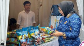 Wakil Bupati (Wabup) Tangerang, Intan Nurul Hikmah membuka acara Bazar Ramadan Pelaku Usaha Industri Kab. Tangerang di Gerai Tangerang Gemilang (GTG), 