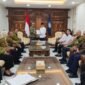 Menteri Dikdasmen Abdul Mu’ti dan Wamen Dikdasmen, Fajar Riza Ul Haq menerima kunjungan Pengurus Pusat Ikatan Hakim Indonesia (PP IKAHI) yang dipimpin Ketua Umum Dr Yasardin.