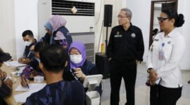 AKBP Vivick Tjangkung Kepala BNN Kota Tangerang menyampaikan bahwa dari BNK Kota Tangerang telah disediakan alat tes yang cukup untuk melakukan tes urin kepada seluruh sopir dan kondektur.(foto:istimewa, Alex)