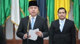 Sekretaris Jenderal (Sekjen) Kementerian Dalam Negeri (Kemendagri) Komjen. Pol. Drs. Tomsi Tohir, M.Si.