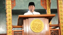 Bupati Tangerang, Moch. Maesyal Rasyid, mengajak masyarakat untuk meningkatkan ketakwaan dan mempererat kebersamaan di hari Idul Fitri 1446 H.(foto:istimewa)