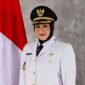 Wakil bupati Tangerang respon cepat keluhan warga desa Kedung yang rumahnya tak layak huni (foto:ifakta.co)