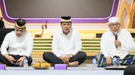 Pemerintah Kabupaten Tangerang menggelar tasyakuran dan Istighosah, guna menyambut pelaksanaan Musabaqah Tilawatil Quran (MTQ) ke-22 tingkat Provinsi Banten yang akan dilaksanakan di Kabupaten Tangerang pada 25-30 April 2025.

Dalam sambutannya, Bupati Tangerang mengatakan bahwa kepercayaan menjadi tuan rumah MTQ ke-XXII Tingkat Provinsi Banten merupakan amanah yang sangat mulia dan membanggakan bagi Pemerintah Kabupaten Tangerang.(foto:istimewa)
