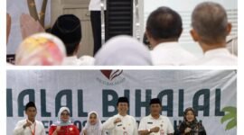 Plt. Asisten Pemerintahan dan Kesejahteraan Rakyat pada Sekretariat Daerah Kabupaten Tangerang, Firzada Mahalli, menyampaikan dalam sambutannya yang mewakili Bupati Tangerang, agar kegiatan Halal Bihalal ini menjadi momentum menjaga silaturahmi serta mempererat kekeluargaan yang tercipta di lingkungan kerja RSUD Balaraja.(foto:istimewa)
