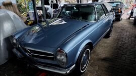 Mobil mercy milik Ridwan Kamil yang disita KPK (Foto: Istimewa)