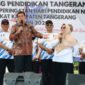 Bupati Tangerang Maesyal Rasyid menghadiri rangkaian kegiatan memperingati HARDIKNAS tingkat Kabupaten Tangerang yang diikuti seluruh guru Paud/TK, SD dan SMP Negeri dan Swasta.(foto;/diskominfo)
