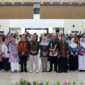 Pemerintah Kabupaten Tangerang melalui Dinas Pendidikan menggelar Deklarasi Gerakan Literasi Sekolah, yang diikuti 250 perwakilan Guru SD dan SMP baik swasta dan Negeri, sekaligus peluncuran buku karya siswa dan guru. GSG Puspem (foto:istimewa)