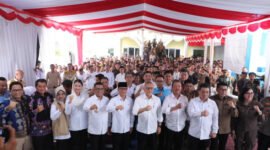 Bupati Tangerang Moch Maesyal Rasyid menghadiri acara Dialog dan Peluncuran Musyawarah Desa Khusus (Musdesus) Pembentukan Koperasi Merah Putih se-Banten di Balai Desa Kertasana, Kecamatan Pagelaran, Kabupaten Pandeglang,(foto:istimewa)