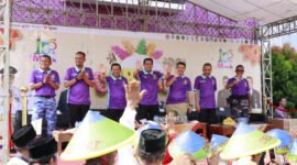 Bupati Tangerang Moch Maesyal Rayid menghadiri karnaval budaya dalam rangka menyemarakan HUT ke-155 Kecamatan Mauk. (foto:istimewa)