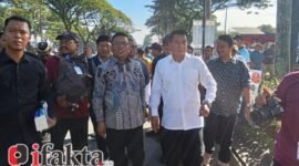 Gubernur Banten Andra Soni turut menghadiri perayaan Hari Raya Tri Suci Waisak 2569 BE yang digelar di Bunderan 3, Citra Raya, Kecamatan Panongan,(foto:ifakta.co/Alex)