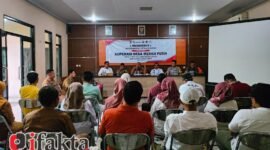 Sekretaris Desa Tobat, Nurdin, menyampaikan harapannya agar koperasi ini dapat membawa kemajuan bagi Desa Tobat. “Kami berharap Koperasi Merah Putih bisa menjadi motor penggerak perekonomian desa dan memberikan manfaat nyata bagi warga,”(foto:ifakta.co/Alex)