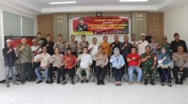 Polsek Tigaraksa gelar Jumat curhat, bangun wadah aspirasi dan kolaborasi dengan masyarakat (foto:istimewa)
