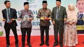 Gubernur Banten Andra Soni meresmikan gedung baru Sekolah Dasar Islam Terpadu (SDIT) Bunayya Qurrota’aini di Perumahan Bumi Agung 1, Kelurahan Unyur, Kota Serang,(foto:istimewa)