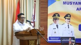 Gubernur Banten Andra Soni menegaskan bahwa fokus utama pemerintahannya adalah memastikan pelayanan kepada masyarakat berjalan dengan baik,(foto:istimewa)