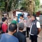 AKP I Made bersama personel Polsek Tigaraksa melaksanakan operasi pemberantasan premanisme dan parkir liar di wilayah yang menjadi titik aduan masyarakat.(foto:istimewa)
