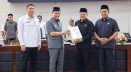 Wagub Banten A Dimyati Natakusumah Sampaikan Nota Pengantar Raperda LKPj APBD  Provinsi Banten Tahun Anggaran 2024 (foto:istimewa)
