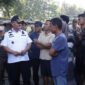 Kepala Satpol PP Kabupaten Tangerang, Agus Suryana, mengatakan, sebanyak 60 personel Satpol PP dikerahkan dan bergabung bersama unsur TNI, Polri, serta petugas Trantib Kecamatan Balaraja. (foto:istimewa)